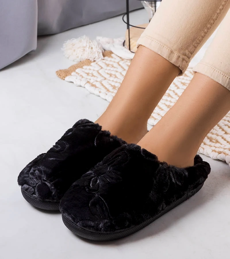 Schwarze weiche Hausschuhe von Maren