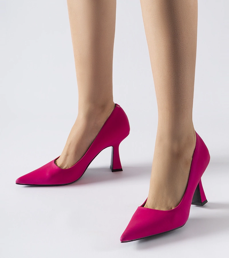 KLASSISCHE DAMENSCHUHE STÖCKELSCHUHE PUMPS NE03P BEIGE