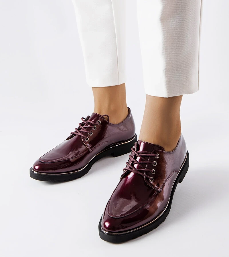 Bordeauxrote lackierte Halbschuhe Florentina