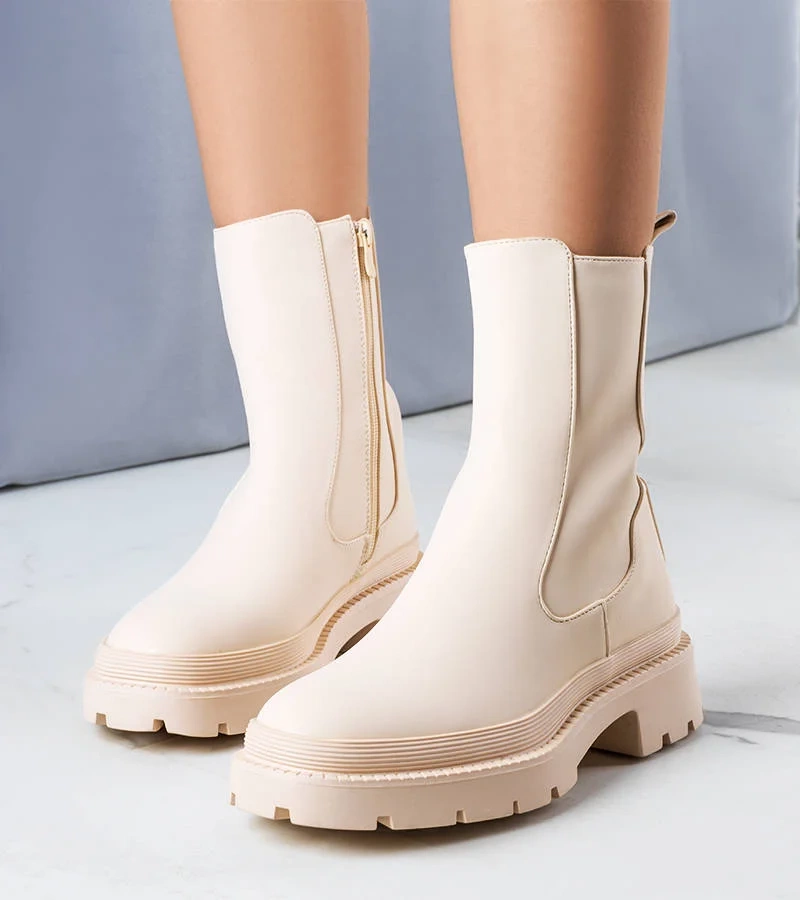 Beige matte gefütterte Stiefeletten von Coletta