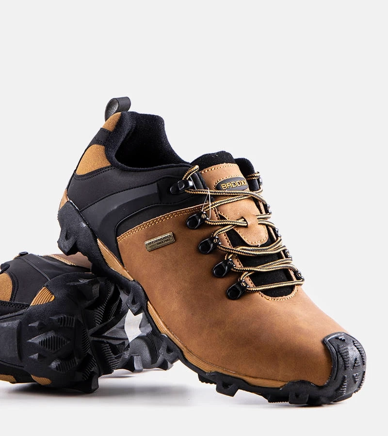 Braune gefütterte Bamroks-Trapperstiefel