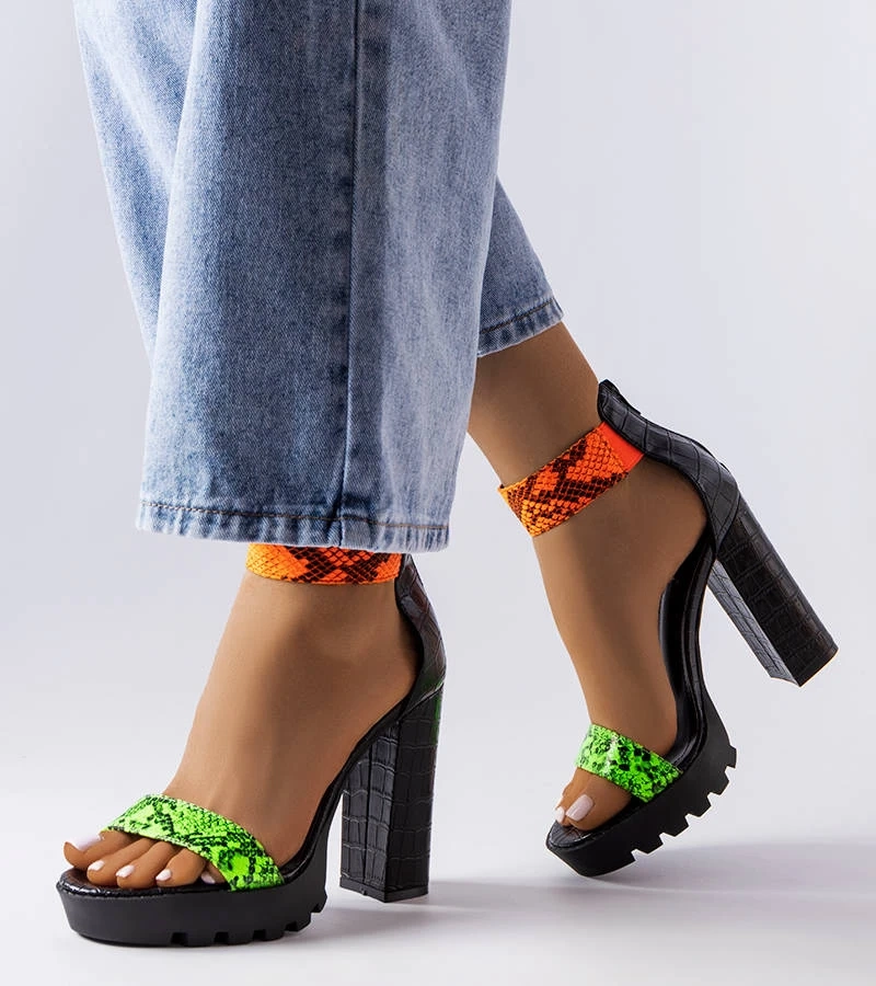 Grüne Sandalen mit Schlangenprint Knoxville