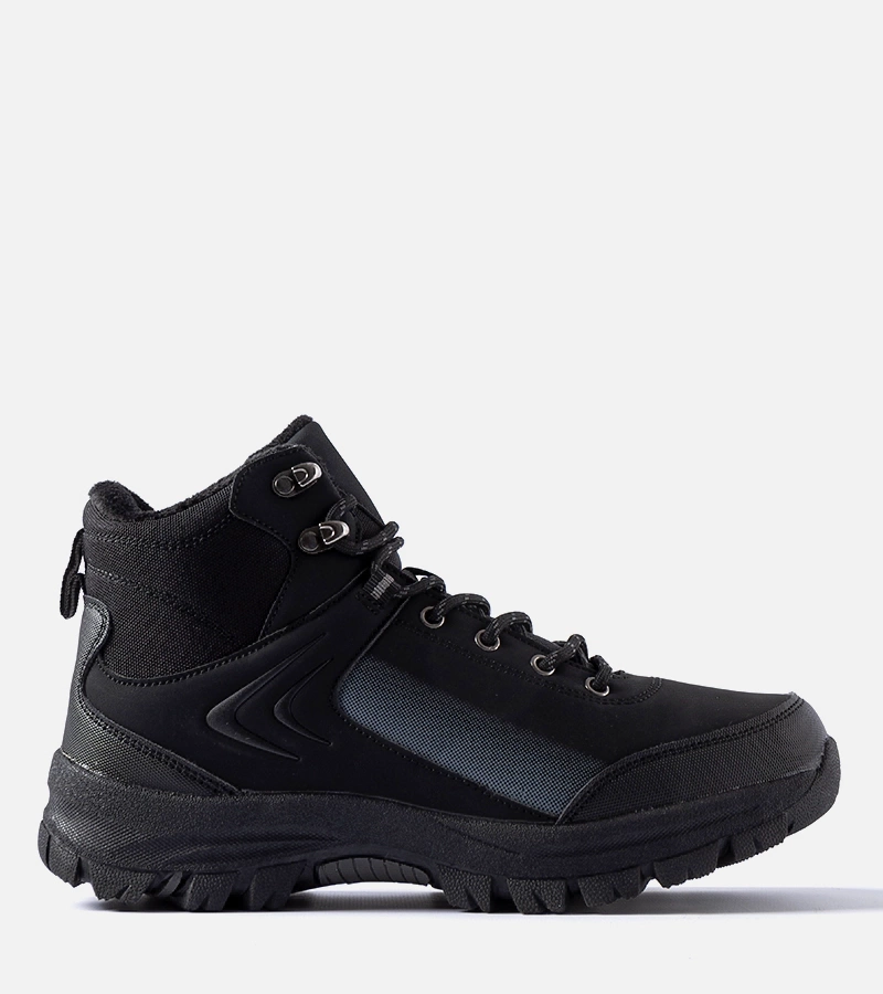Schwarze, gefütterte Trekkingstil-Schuhe von Mers