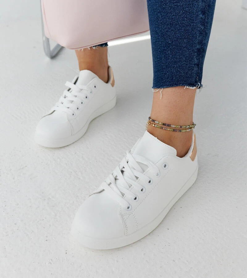 Weiße Plateau-Sneaker von Birikti