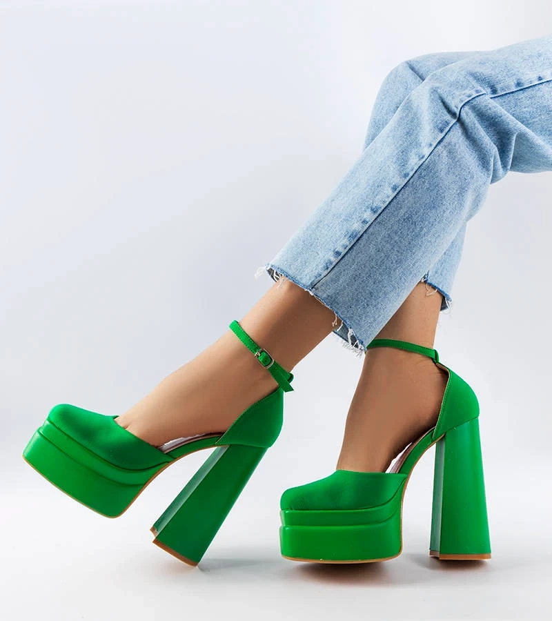 Grüne High-Heel-Pumps von Romines
