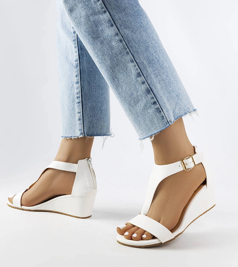 Żółte czółenka na słupku z motywem skóry wężą Dolores