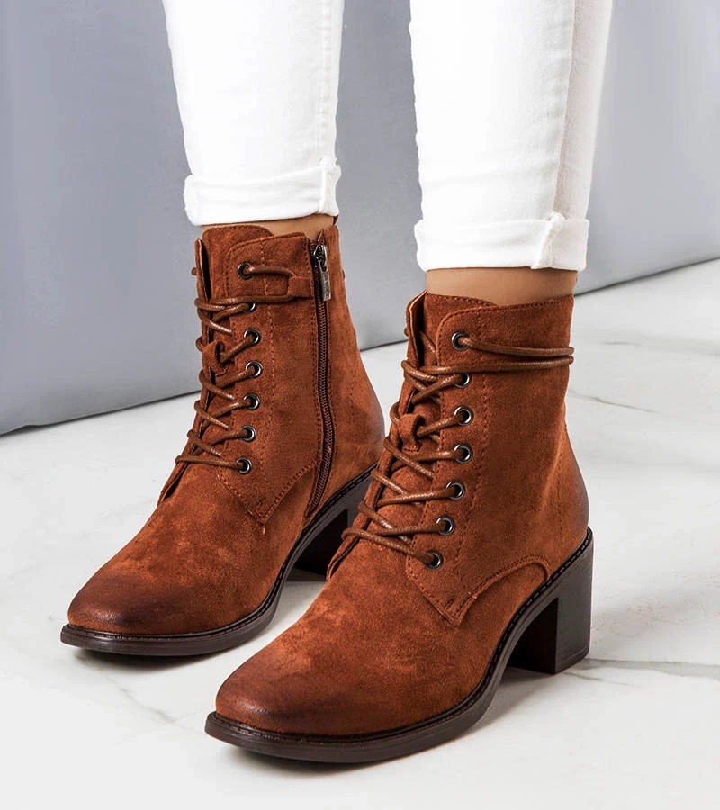 Braune Schnürstiefeletten von Sanlow