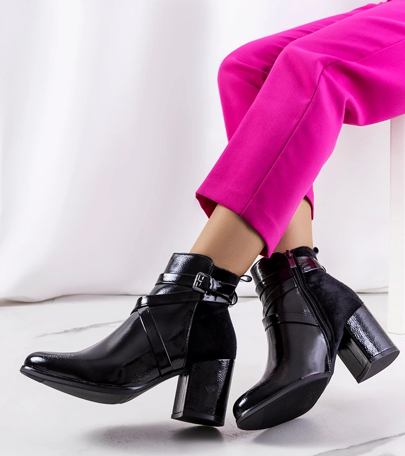 Schwarze lackierte Mossley Stiefeletten