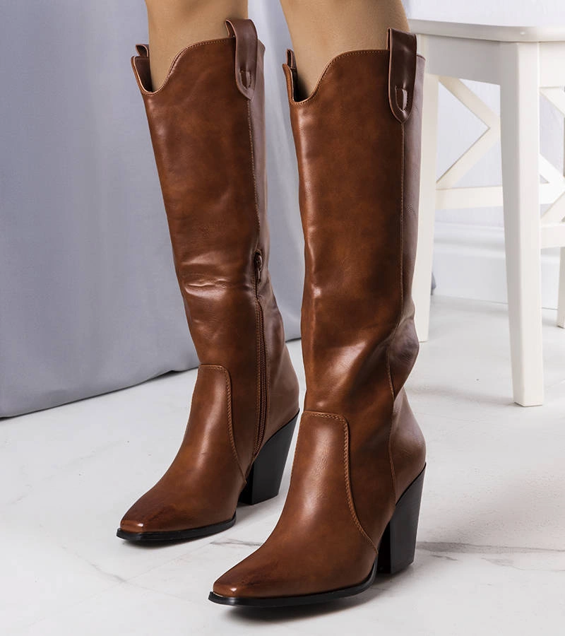 Braune gefütterte Seine Stiefel