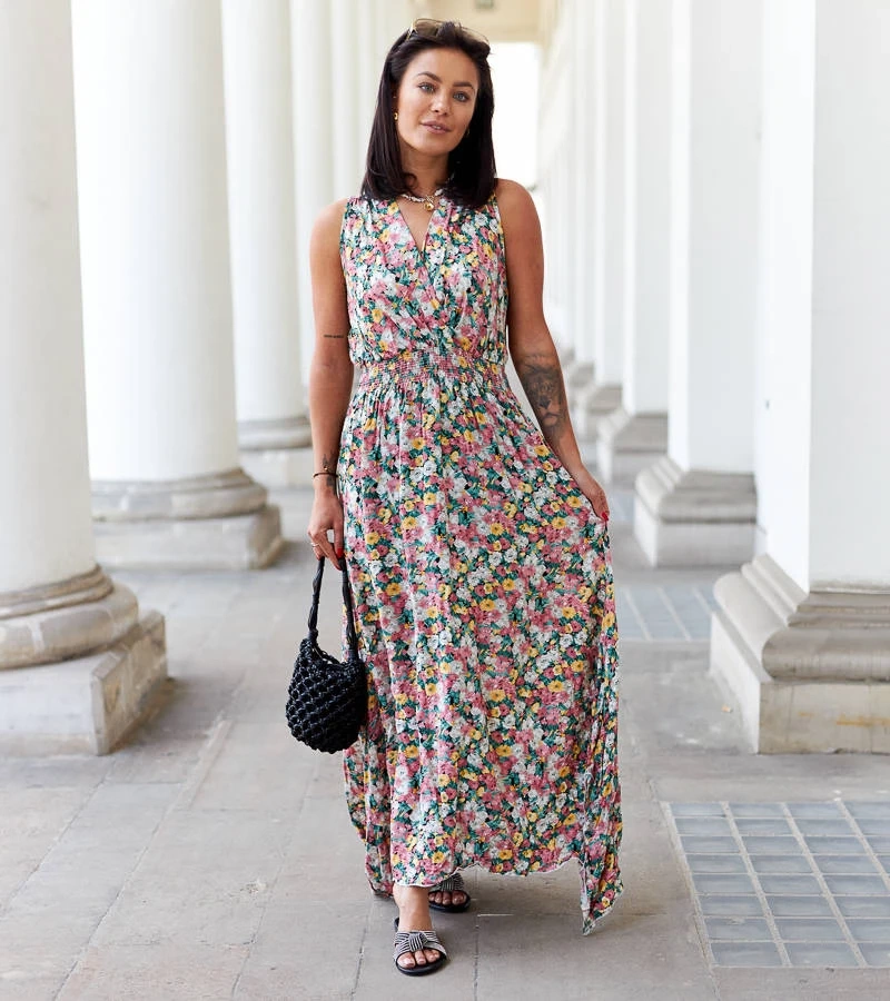 Grünes Maxikleid mit Gummizug in der Taille von Beneventi