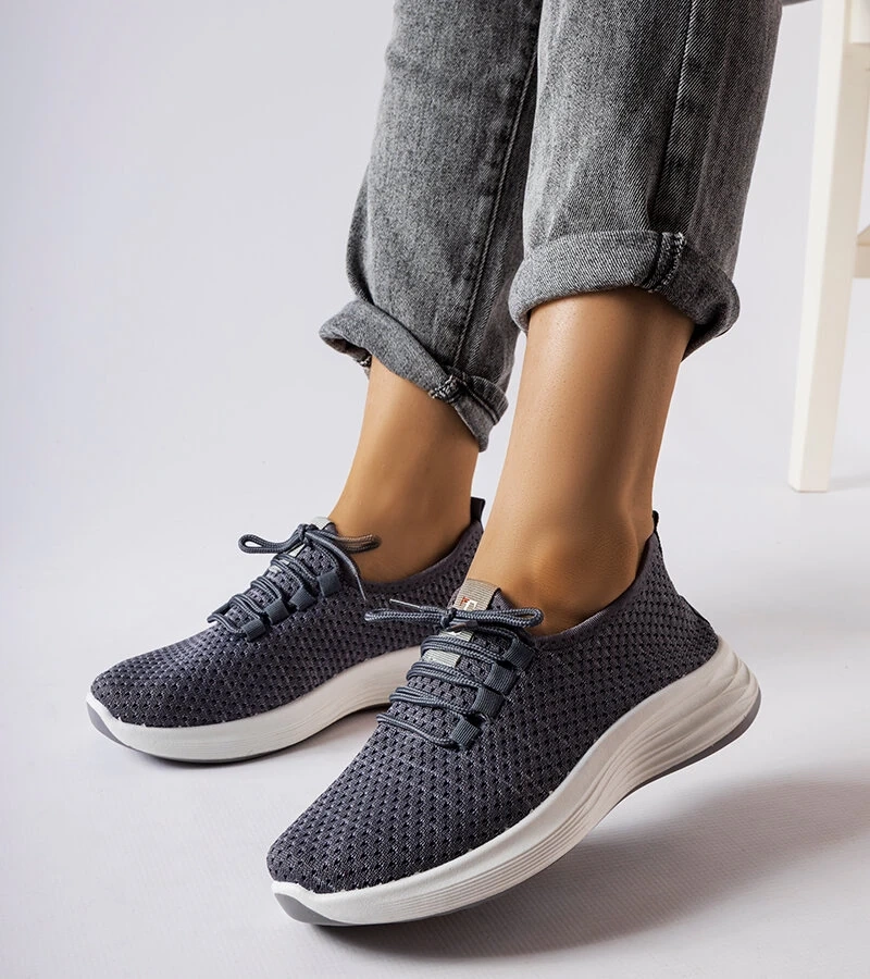 Graue Stoff-Sneakers von Tommaso