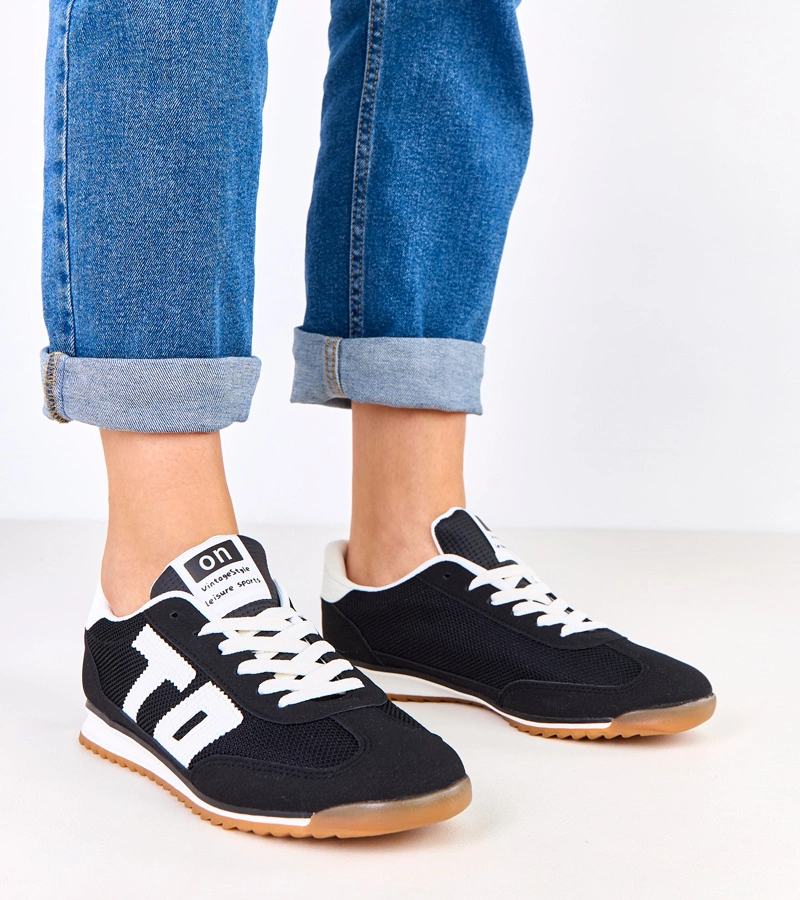 Schwarze Sportsneaker mit weißen Elementen Ainslie