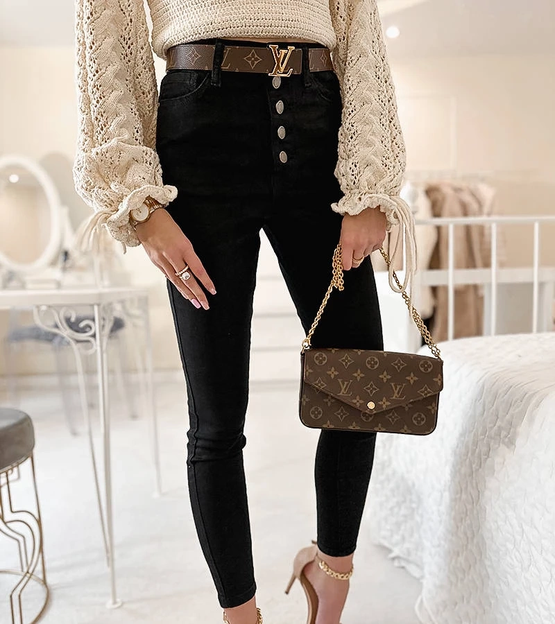 Schwarze Slim-Hose mit hoher Taille von Pelat