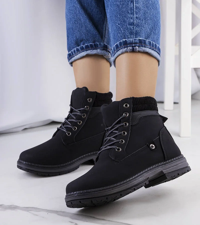 Schwarze Damen-Trapperstiefel von Enines