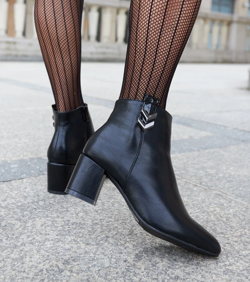Schwarze Ankle Boots mit niedrigem Absatz Aniceto
