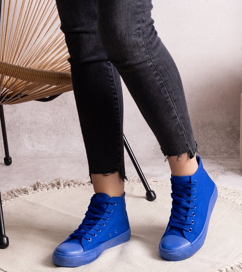 Blaue hohe Sneakers von Rafife
