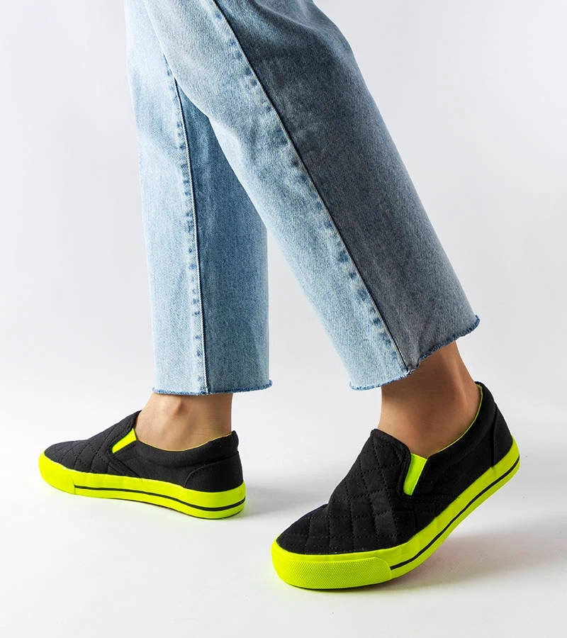 Schwarze gesteppte Balsamo Slip-on-Turnschuhe