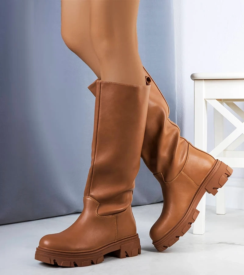Braune, gefütterte Romelio-Stiefel