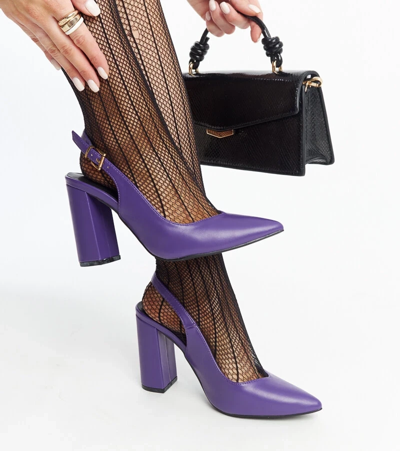 Lila Pumps mit offenem Absatz von Wechsler