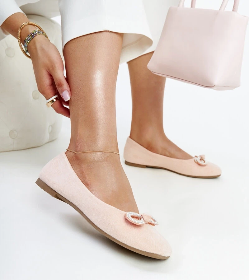 Hellrosa Ballerinas mit Schleife von Gaillou