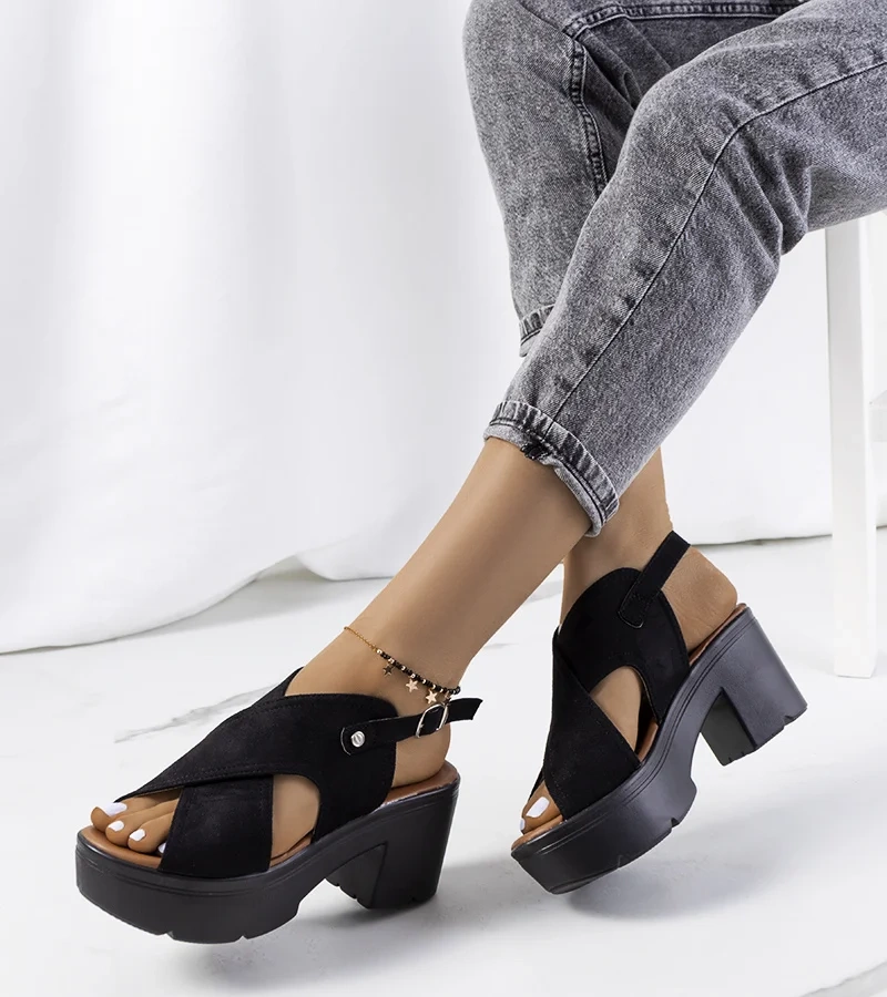 Żółte czółenka na słupku z motywem skóry wężą Dolores