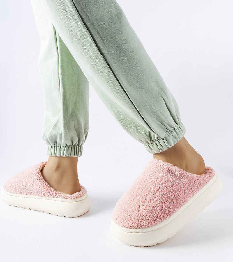 Rosa gefütterte Hausschuhe Big Star MM274131