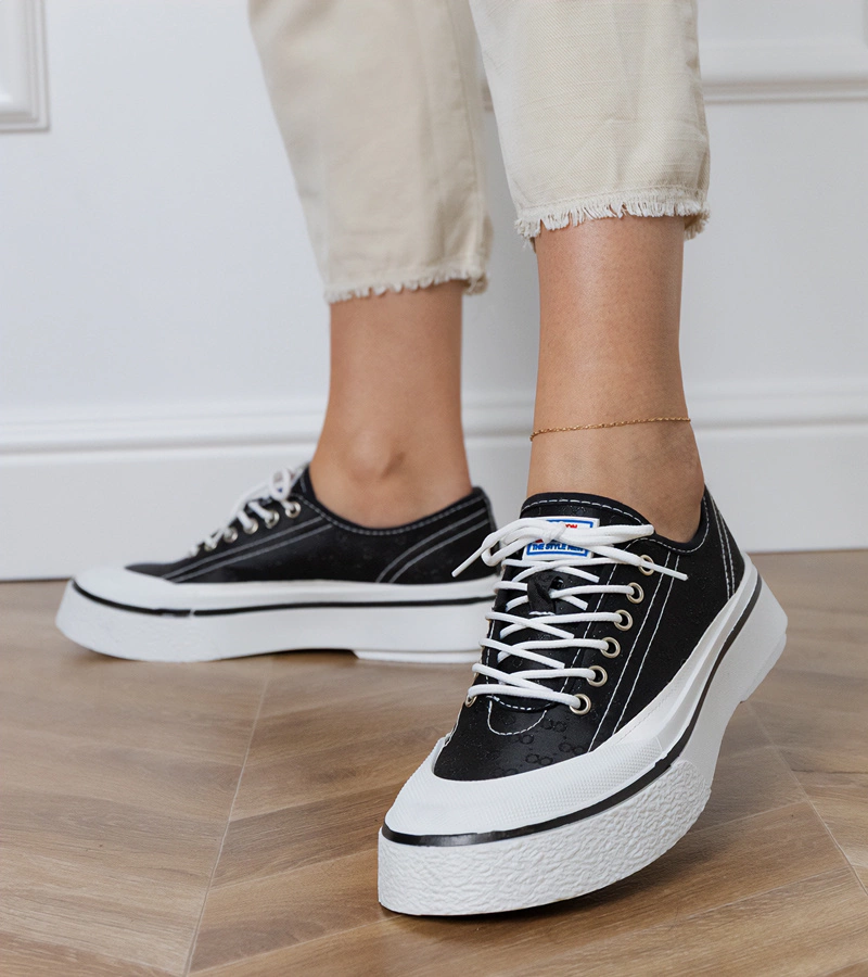 Schwarze Damen-Sneaker auf Plateausohle Greta