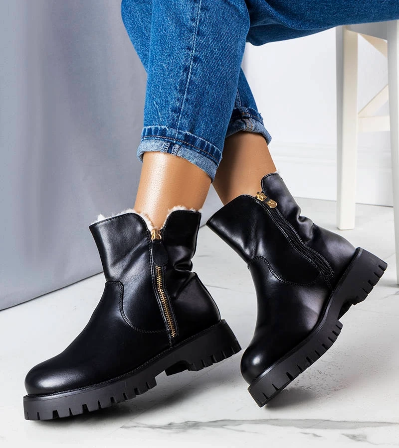 Schwarze, gefütterte Stiefeletten mit Fell von Teris