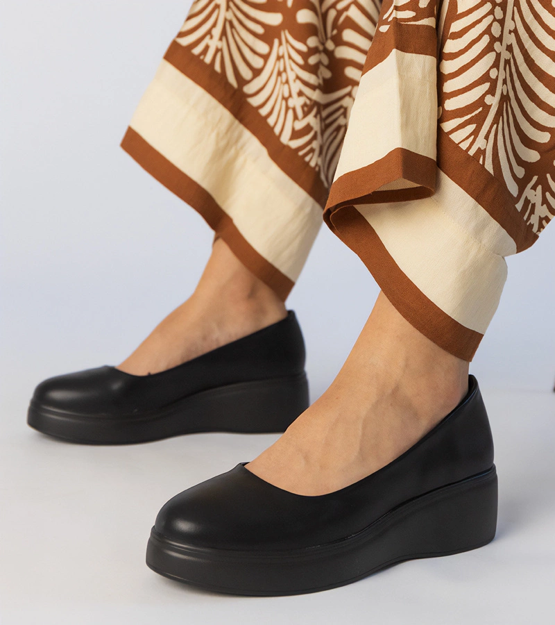 Schwarze Halbschuhe auf Plateausohle aus Kunstleder Huron