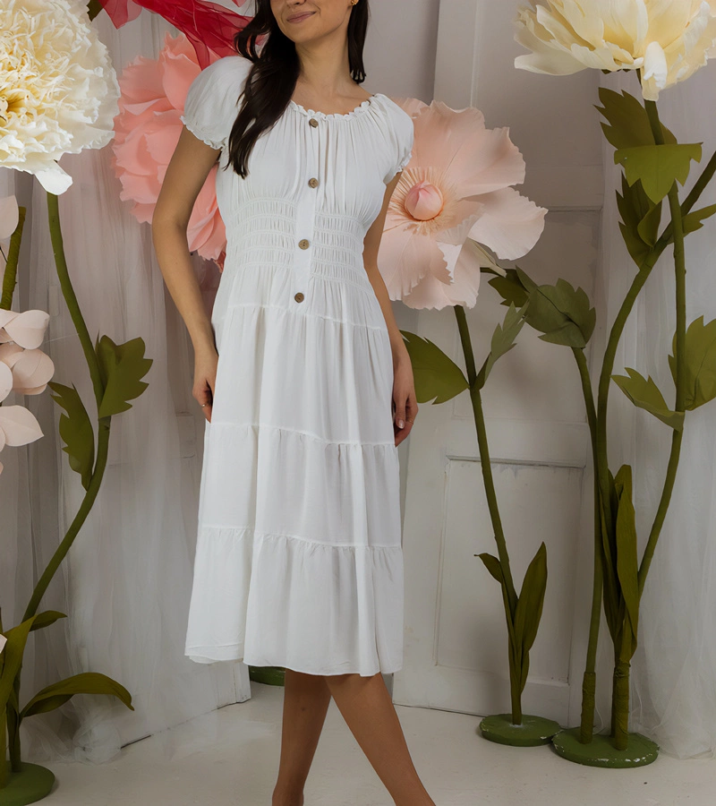 Weißes Midi-Kleid mit kurzen Ärmeln von Marisla