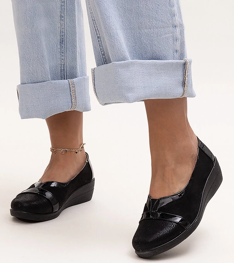 Schwarze Keilabsatz-Halbschuhe Sundown