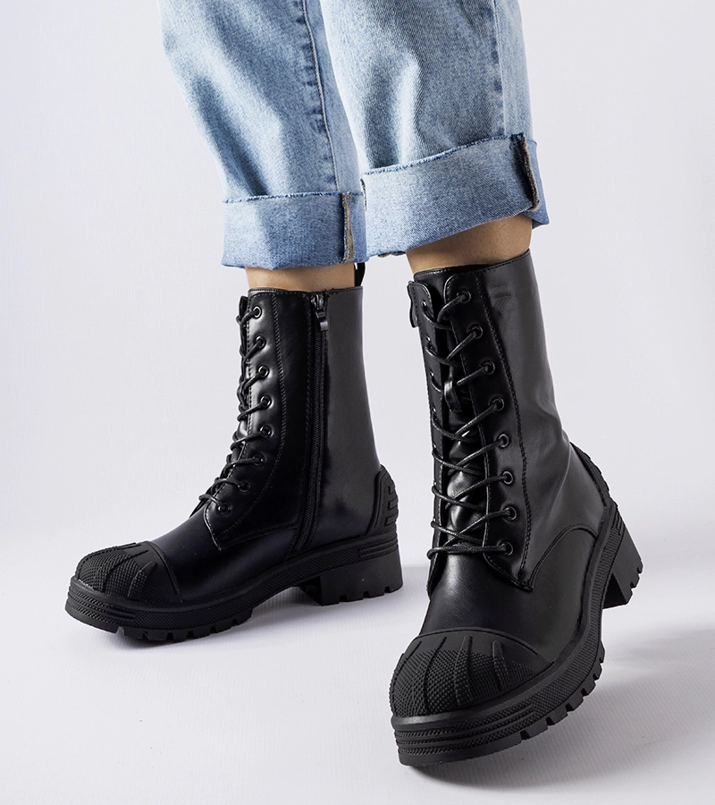 Schwarze Manara Stiefel mit dicker Sohle