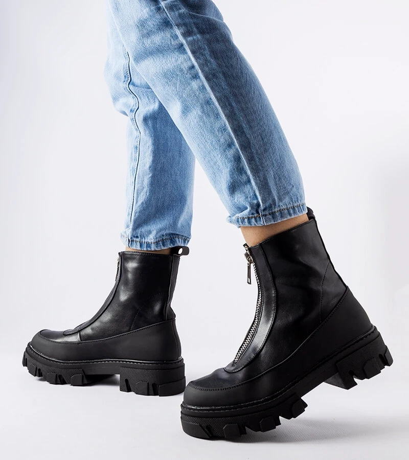 Schwarze, massive Stiefeletten mit Reißverschluss von Morley