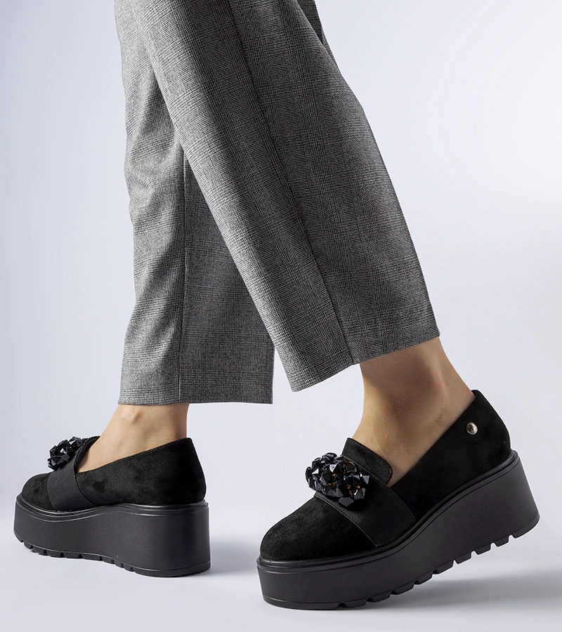 Schwarze Halbschuhe mit Plateau von Edma