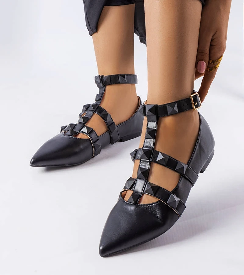 Schwarze Ballerinas mit auffälligem Blur-Verschluss