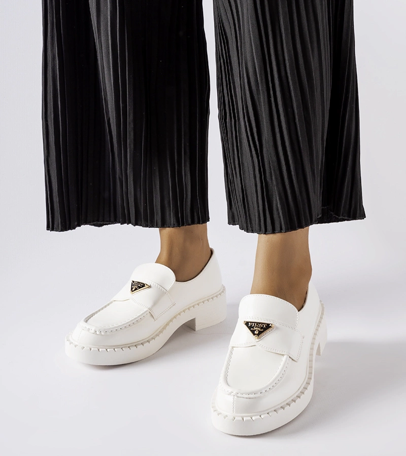 Weiße Damen-Mokassins von Milne