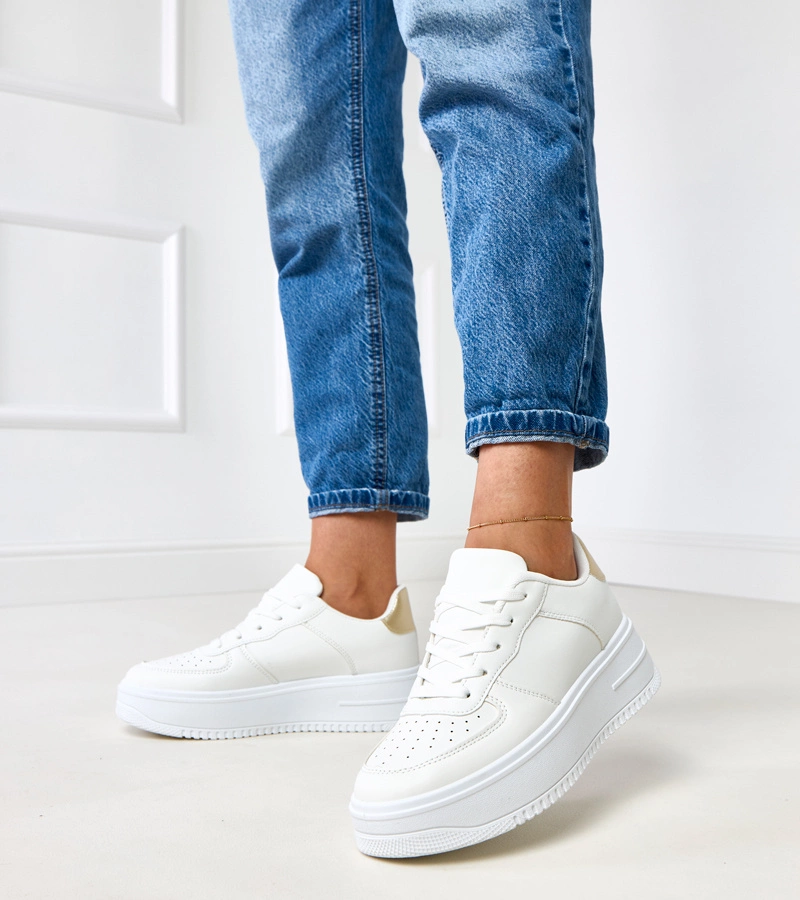 Weiße Plateausneaker mit goldenem Einsatz Britney