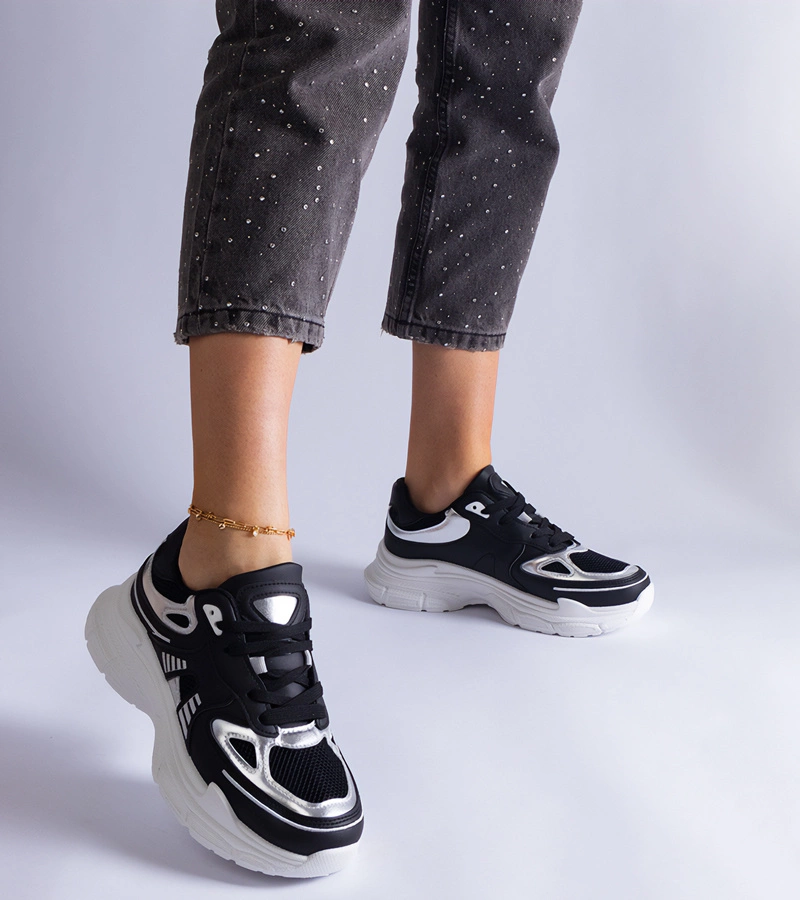 Schwarze Damensneaker mit silbernen Einsätzen Gaytan