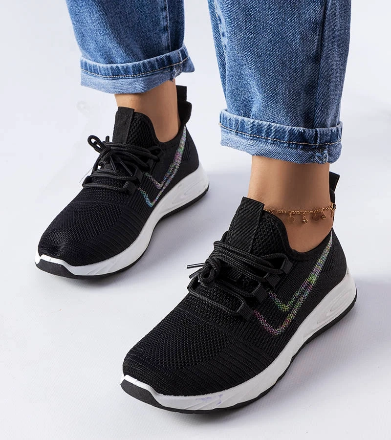 Schwarze Stoff-Sneakers von McKeylor