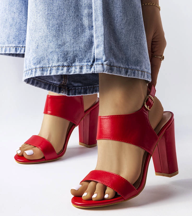 Rote Stilettosandale von Rachelle