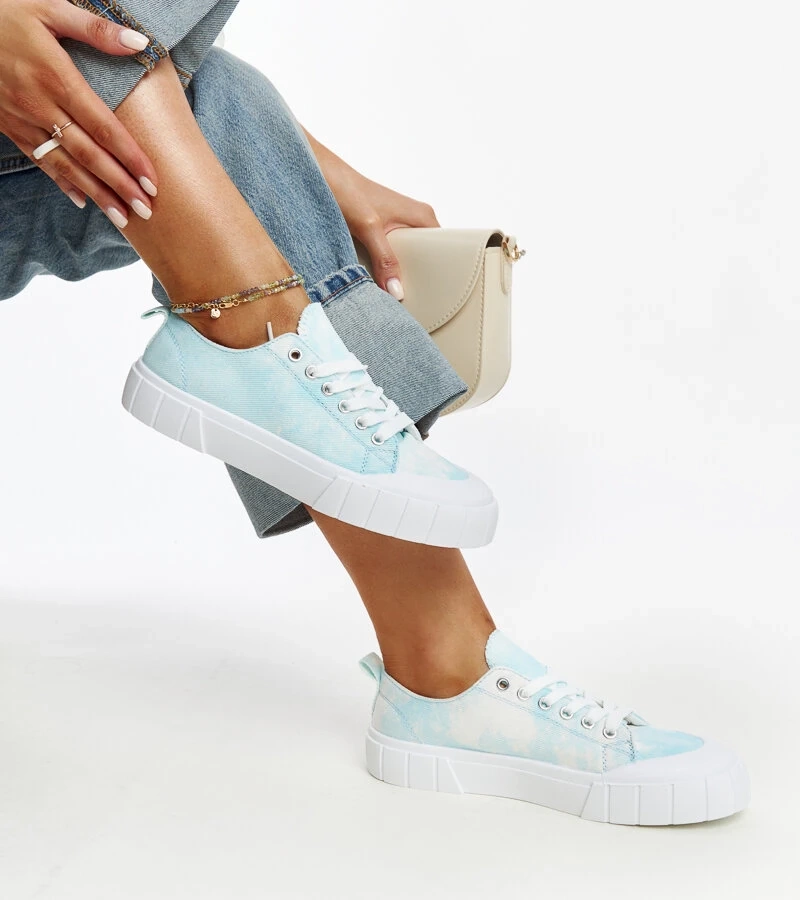 Blaue Stoff-Sneaker von Jerina