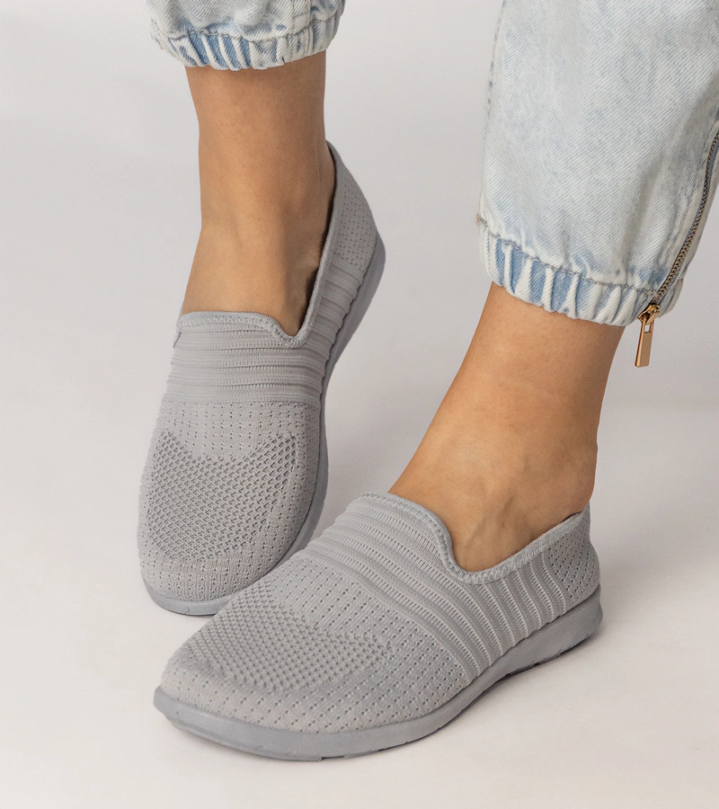 Graue Damen-Turnschuhe Saris