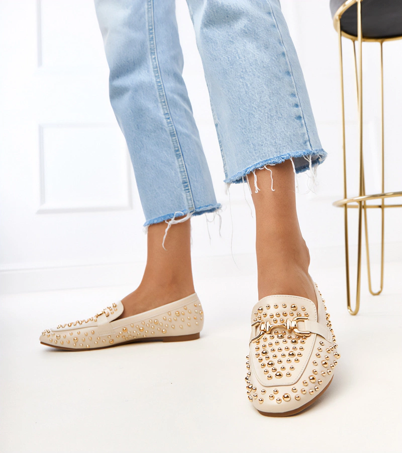 Beige Mokassins mit Nieten Lea