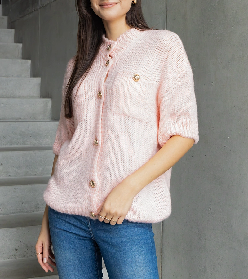 Damenpullover rosa mit kurzen Ärmeln dekorative Knöpfe Shela