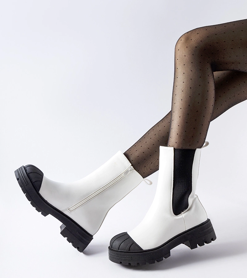 Weiße klassische isolierte Trapperstiefel Porcigatone