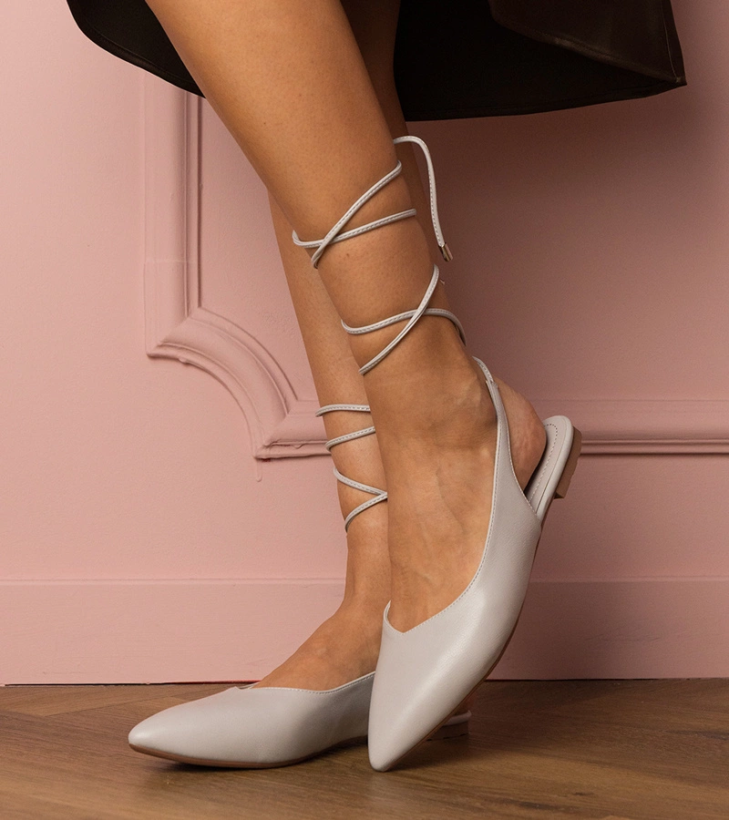 Graue flache Pumps aus Kunstleder Terry