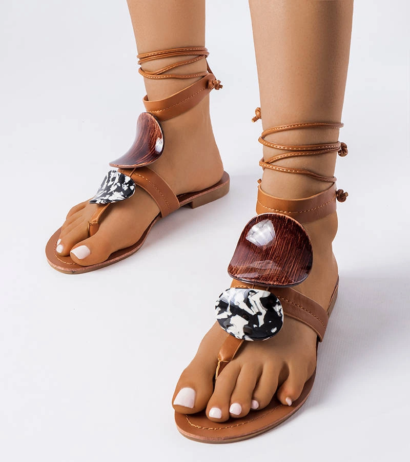 Żółte czółenka na słupku z motywem skóry wężą Dolores