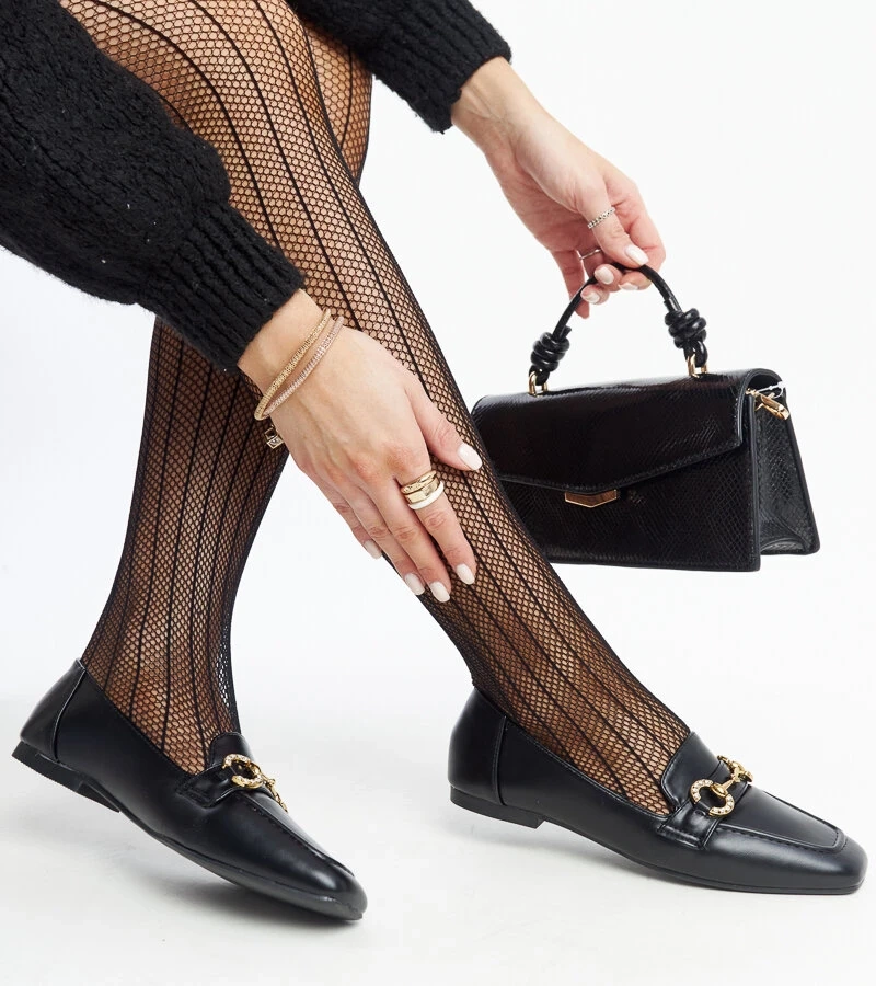 Schwarze Mokassins mit Areebah-Schnalle