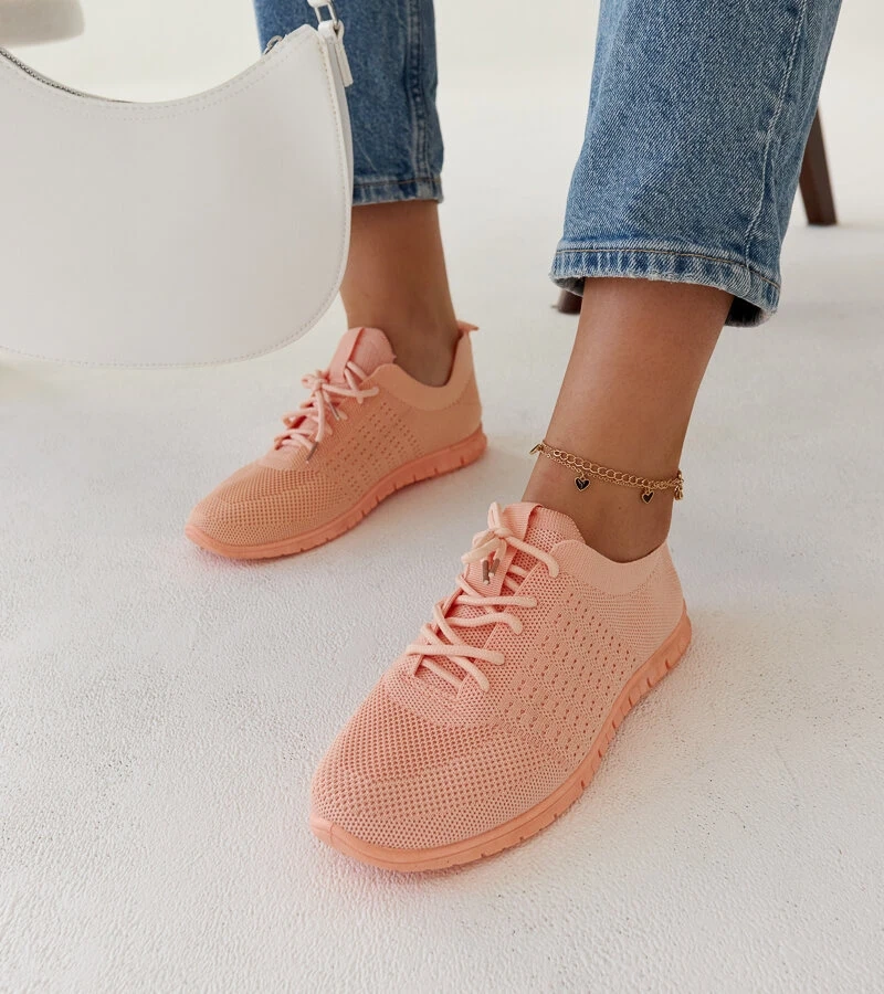 Rosa Stoff-Sneaker von Mairago