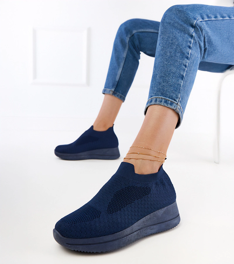 Dunkelblaue Slip-On-Sneaker aus Stoff Romaro